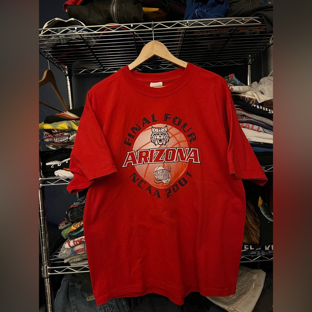 Y2K final four Arizona shirt!